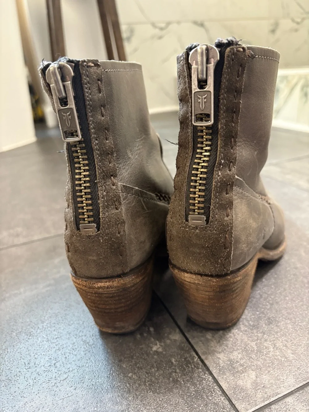 Frye Gray-Brown Leather Zip-Back Ankle Booties Boots